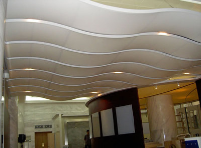 崇州拉膜天花装修报价详解 材料与费用解析